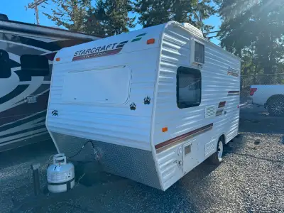 weight : 2280lbs dry (1034kg) length 14ft (plus 3ft hitch) canopy / wheel chocks bathtub/shower/toil...