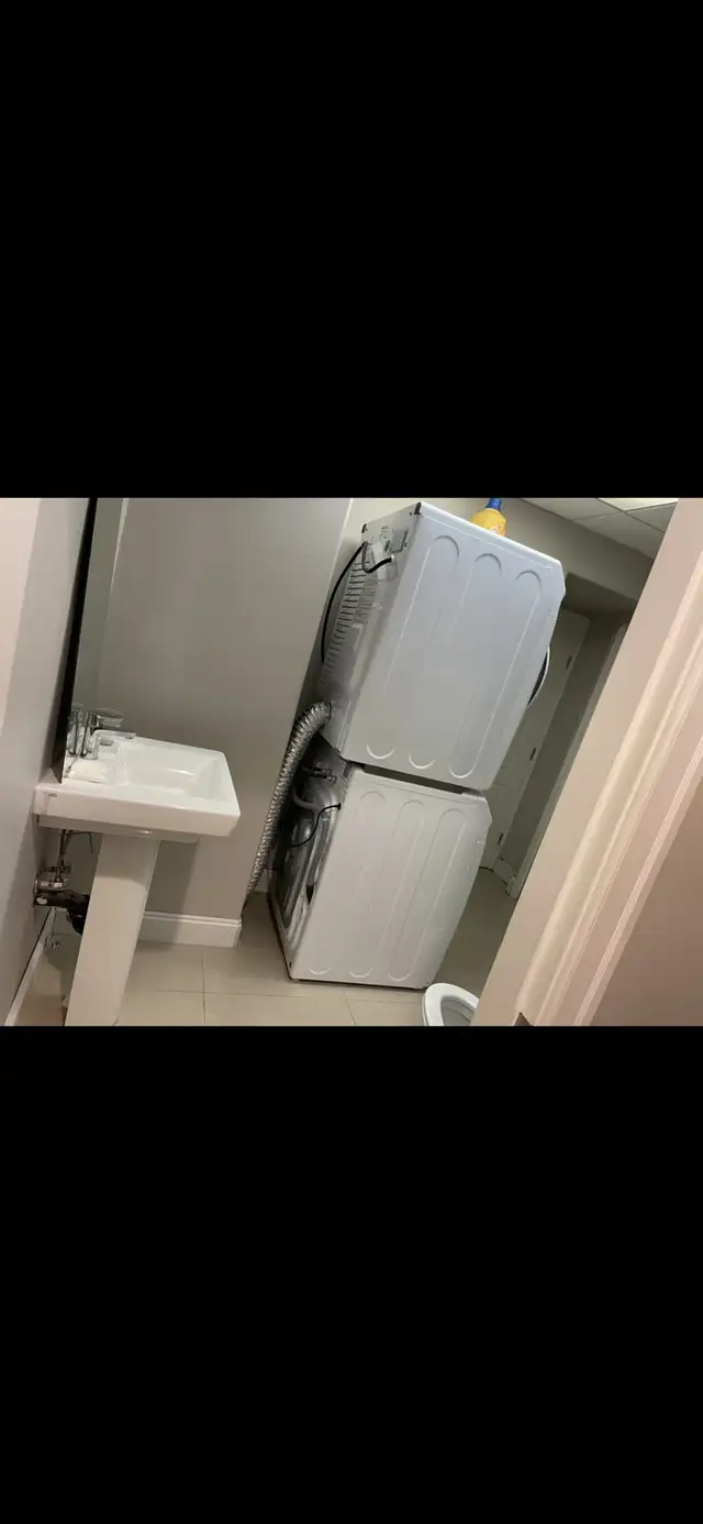 Spacious 800 sqft Bachelor / Studio Suite – $1,200 in Long Term Rentals in Abbotsford - Image 8