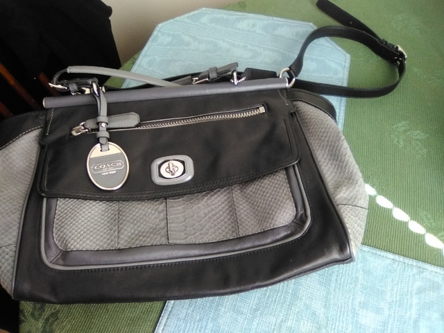 Brand new Coach Handbag in Women's - Bags & Wallets in Richmond