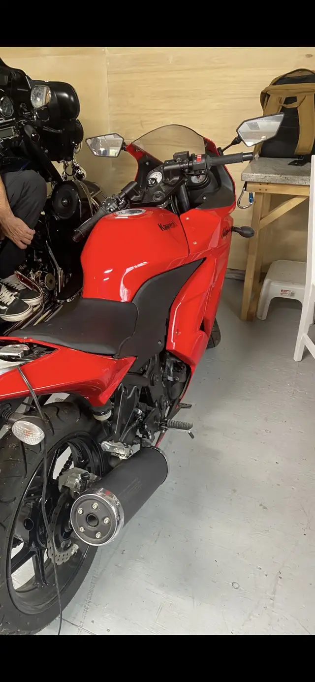 2012 Kawasaki Ninja 250R “MINT” in Sport Bikes in Oshawa / Durham Region - Image 4