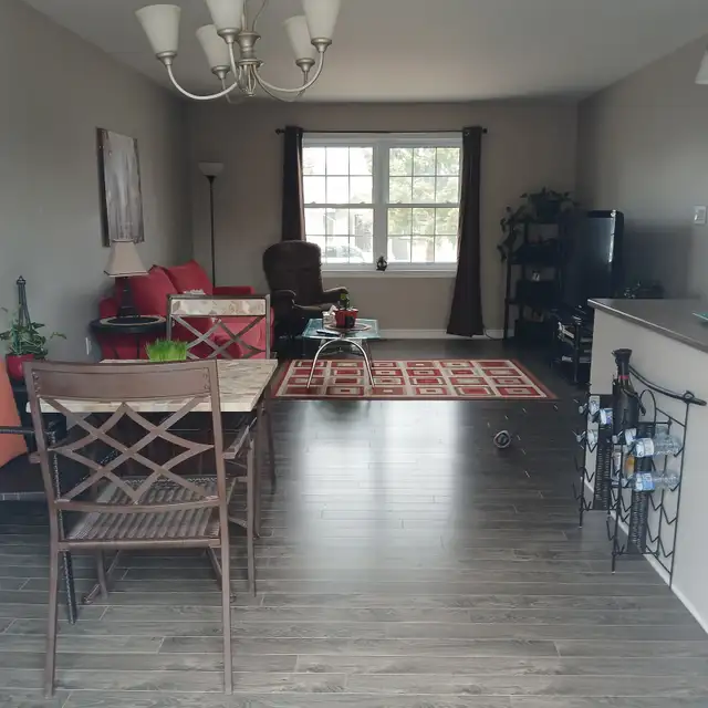1- Bedroom / 1 Bathroom Upstairs Unit in Long Term Rentals in Pembroke - Image 3