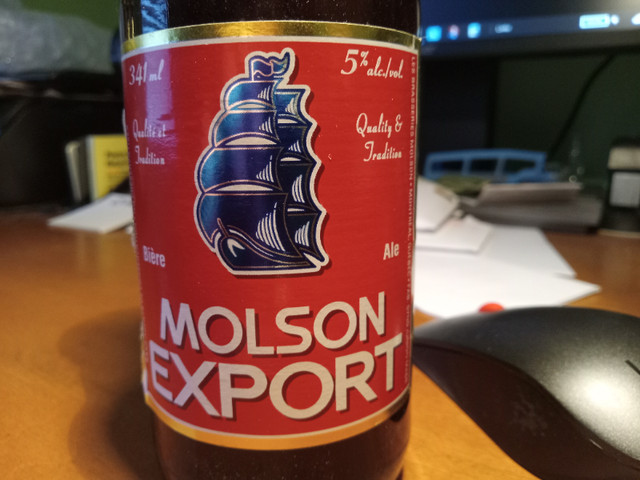Molson Export Vintage Collection in Arts & Collectibles in Grand Bend - Image 4