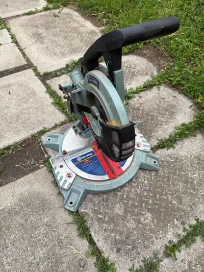 King Canada 8 1/4 Dual Compound Miter Saw, View more