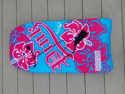 Bodyboard en mousse 50$, View more