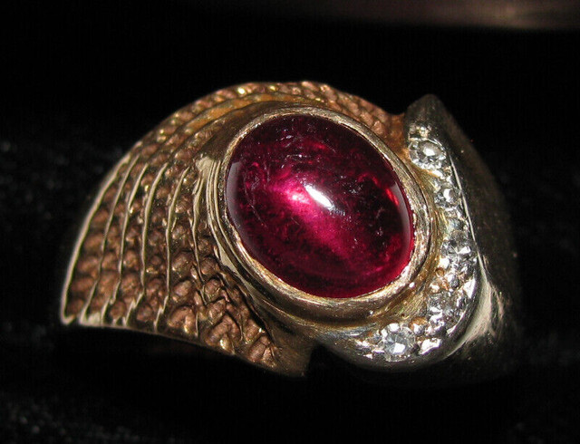 Mens Vntg 10K Yellow & White Gold Ruby Ring Diamond Accent Sz 13 in Jewellery & Watches in Saint John - Image 3