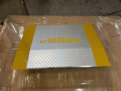 Aluminium dockplate for light duty work, 40"×30", View more