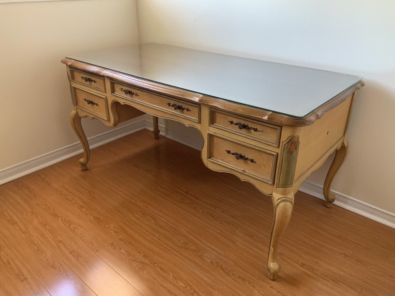 Beautiful Solid Wood Office Desk Desks Markham / York Region Kijiji