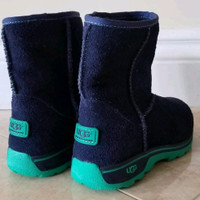 AUTHENTIC UGG PURE UGGPURE WINTER BOOTS US 1 EUR 31