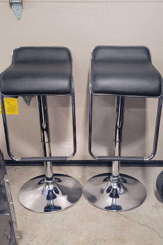 Counter Stools in Chairs & Recliners in Hamilton
