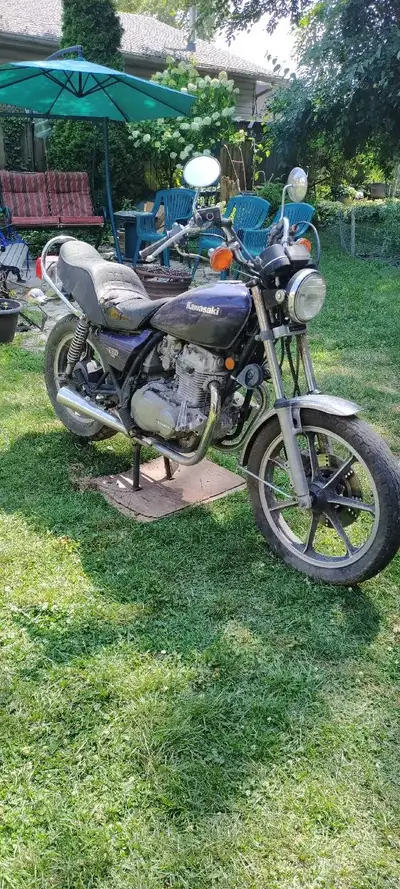 Kawasaki Ltd 440 NOT RUNNING, good for parts or passion project. Have the ownership somewhere, can b...