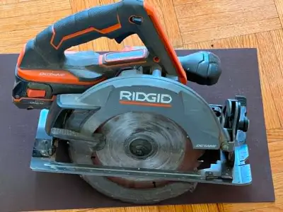 RIDGID 18V Brushless Circular Saw Kit with Battery and Charger, View more