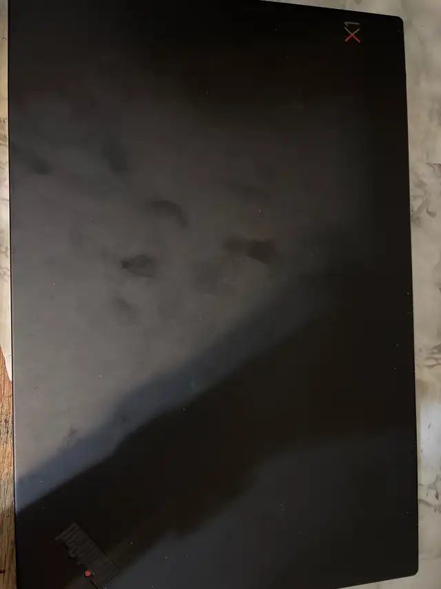 THINKPAD X1 broken screen in Laptops in City of Toronto - Image 4