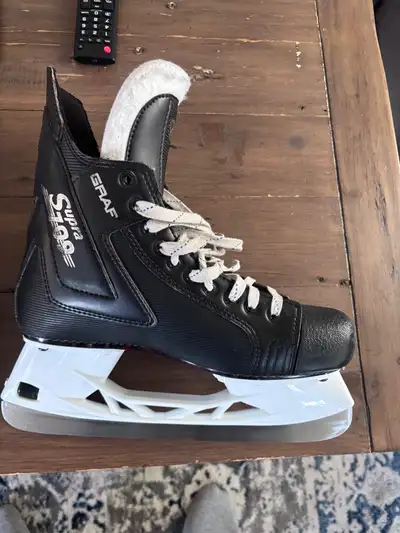 Men’s 9.5 Graf 709 skates , View more