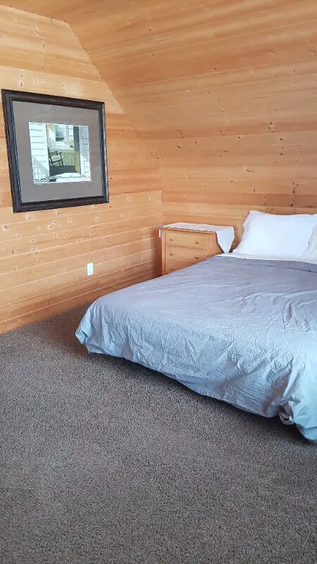 Spacious 3 bed 2 bath cabin at Chorney Beach in Saskatchewan in Canada - Image 7