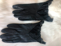 Leather gloves HoltvRenfrew sexy décolleté  finger Holt Renfrew
