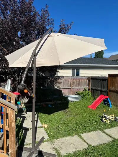 AreShark Cantilever Umbrella for Patio, View more