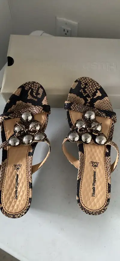 ( Hush puppies)Brand new in box sz 10 women’s sandals, View more