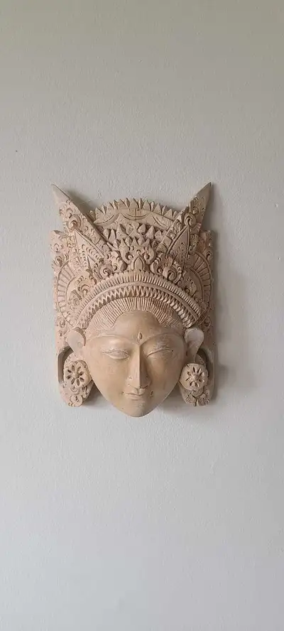 Hand Carved Wooden Face Sculpture / Mask from Bali - Excellent Condition Cili is a Balinese effigy r...