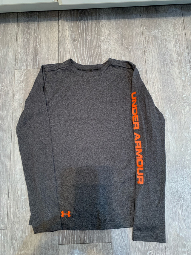 Boy’s Under Armour Heat Gear Long Sleeve and Pants Size L in Kids & Youth in Bedford - Image 2