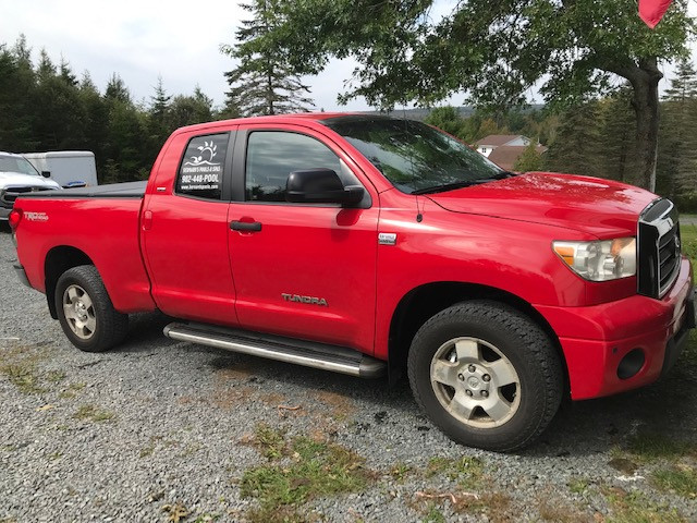 2009 Toyota Tundra SR5 Crew Cab in Cars & Trucks in City of Halifax - Image 2