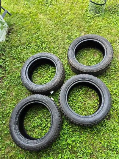 205/55r16 winter tires 2x altenzo sport tempest 2x kuhmo wintercraft Lots of tread. No cracks/plugs...