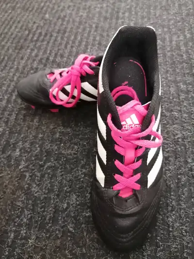 SOCCER OUTDOOR SHOES, View more