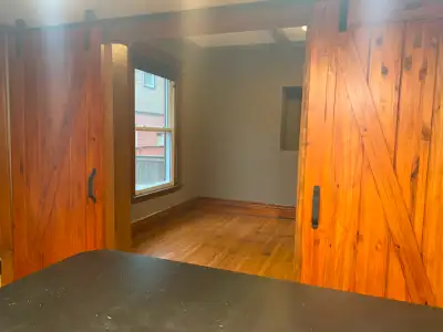 Locke Street area gorgeous apartment awaits your arrival
