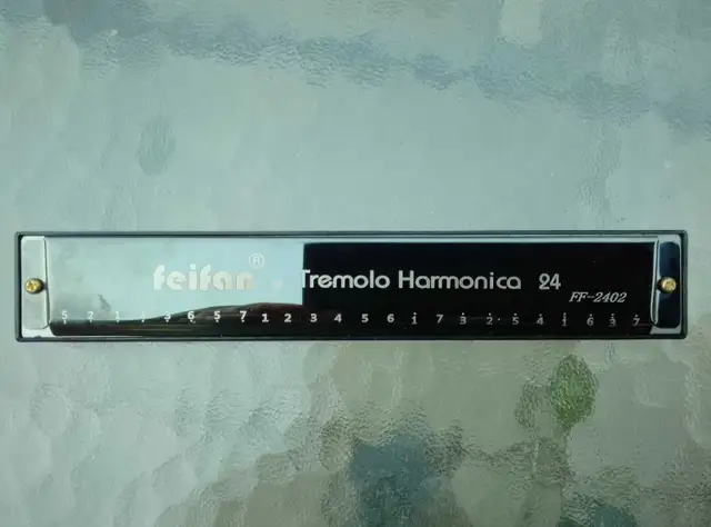 East top and Feifan 24-hole Tremolo Harmonicas in Other in Mississauga / Peel Region - Image 5