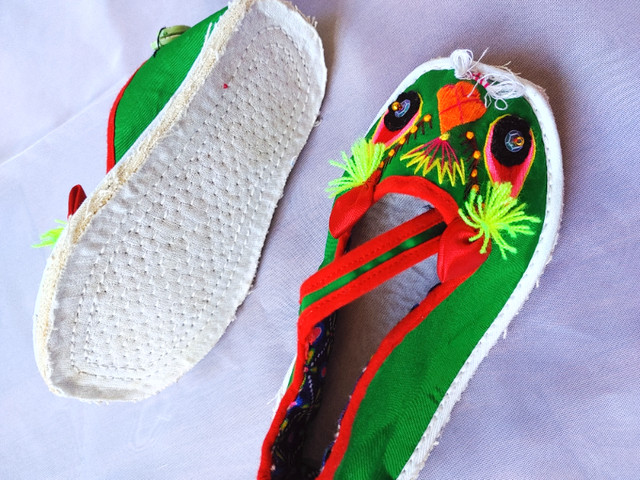 2-3T toddler shoes handmade totally by cotton dans Vêtements - 2T  à Région de Markham/York - Image 3
