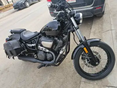 Yamaha Bolt 2019 black 948cc (Active Status): - Mint Condition - Never dropped or Acciedent - 948cc...