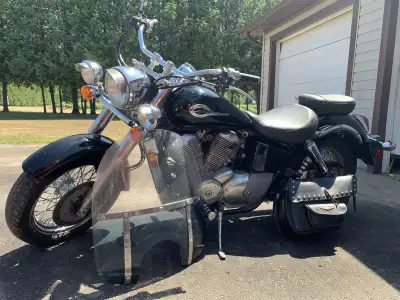 Selling my 2001 Honda Shadow, a reliable cruiser with a smooth ride and classic style. This motorcyc...