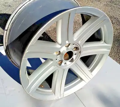 CRYSLER CROSSFIRE or MERCEDES OR EVEN AUDI A5 RETAIL $500.00 EACH PLUS TAX. --- RIMS ONLY --- COMPLE...