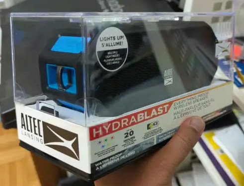 NEW! ALTEC LANSING HYDRABLAST BLUETOOTH EVERYTHING PROOF Speaker in Speakers, Headsets & Mics in City of Toronto - Image 4