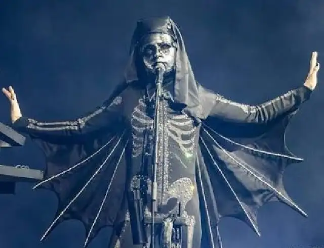 Papa D Meritus seeks Ghoulette chorus