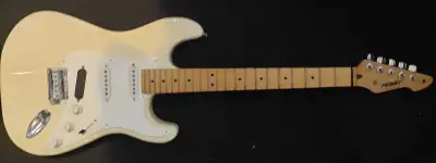 Peavey Predator strat copy that needs work. Missing 1 tuning peg but includes 6 cheap Amazon tuners....