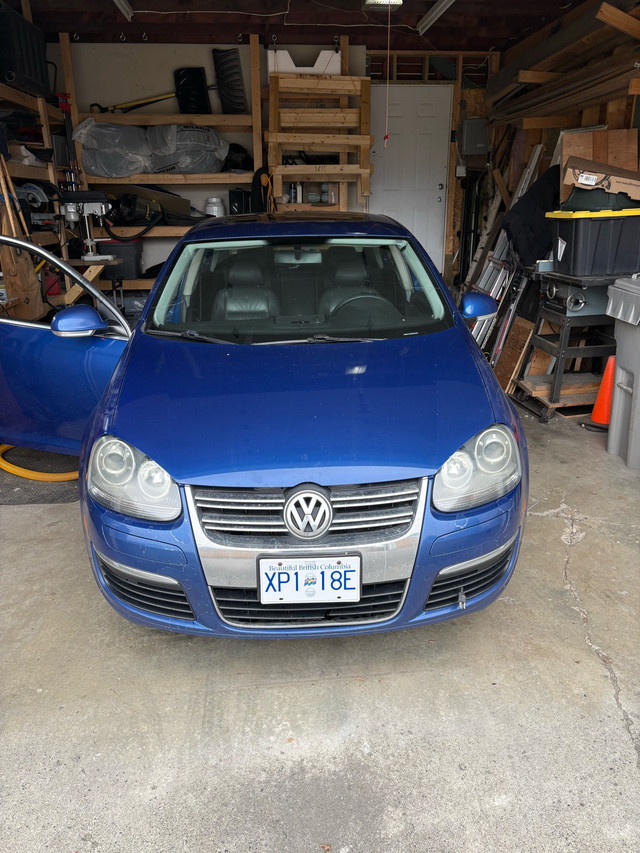 Volkswagen Jetta 2.0 T in Cars & Trucks in Kamloops