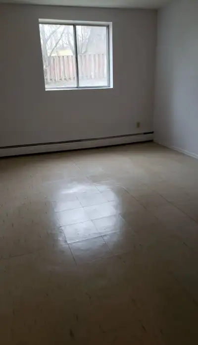 Room for rent in a 2BHK apartment