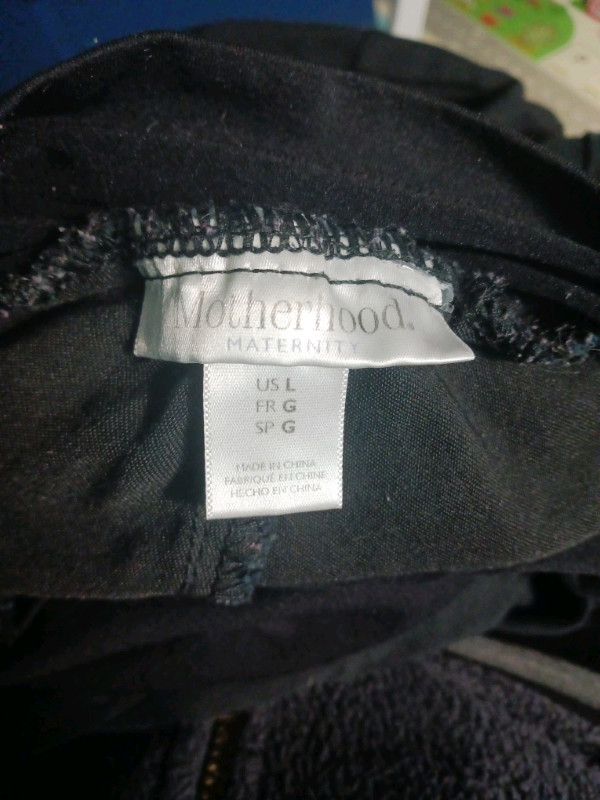2 Large Maternity Pants, 1 Dress and Belly Band  in Women's - Maternity in Kitchener / Waterloo - Image 3