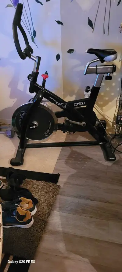 Vélo stationnaire Frequence S20, View more