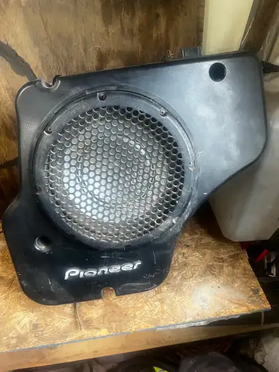 This is a good working pioneer sub in a box. Asking $60 Reduced to $50