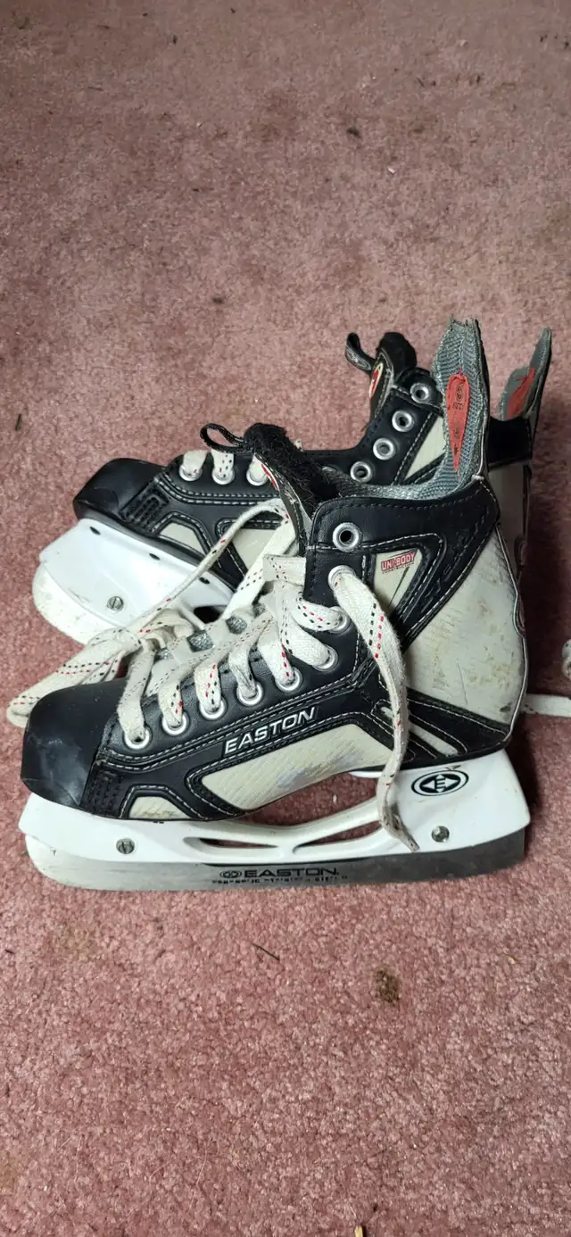Ice skates in Skates & Blades in Windsor Region - Image 3