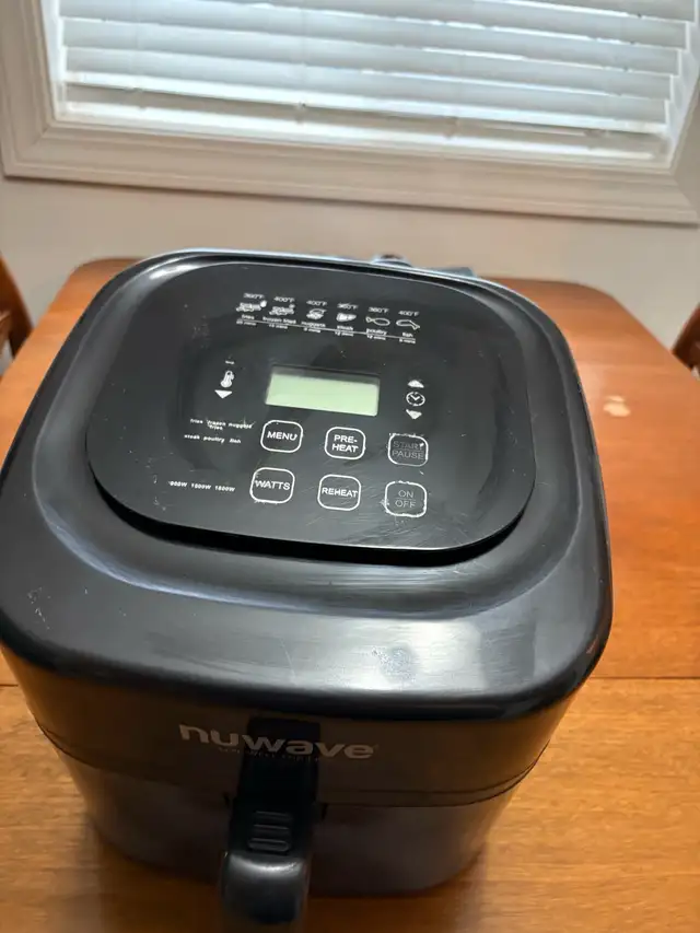 air fryer in Microwaves & Cookers in Saint John - Image 2