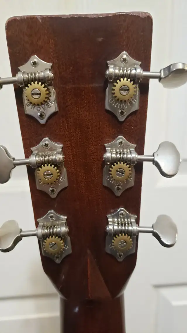 2017 Martin D-28 Acoustic Electric Guitar for Sale in Guitars in Oakville / Halton Region - Image 7