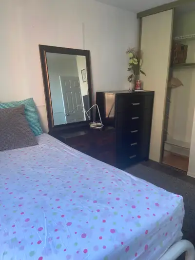 LOCATION LOCATION LOCATION *** Please read well and don’t ask if available *** Hurontario and centra...