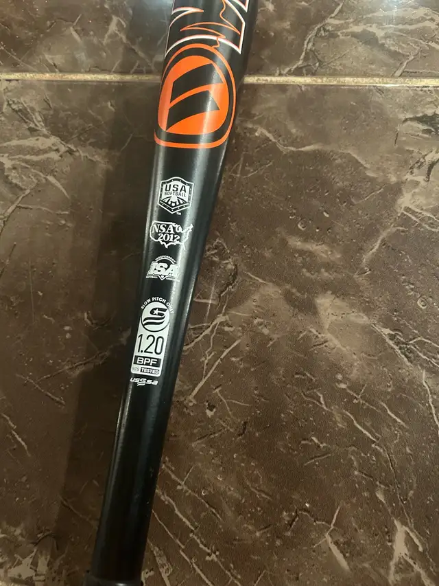 worth baseball bat in Baseball & Softball in Norfolk County - Image 3