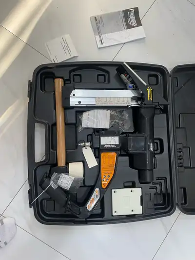 Nailer tool set new , View more