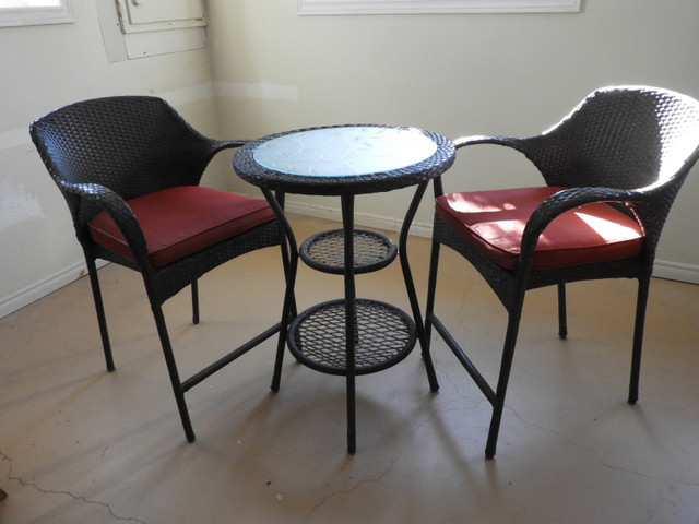 Patio Bistro Set in Patio & Garden Furniture in Kawartha Lakes - Image 2