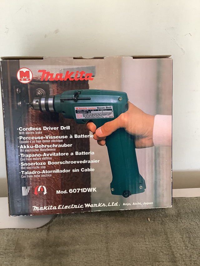 MAKITA, 6071 DWK, Cordless Drill Driver, 3/8” in Power Tools in Brantford - Image 2