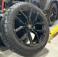 03. NEW 4x 2023 Land Rover Defender 22" rims and Toyo Open Count