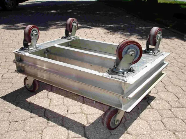 Two Welded Aluminium HD Dolly with over 2000 lb capacity in Other in Barrie - Image 4